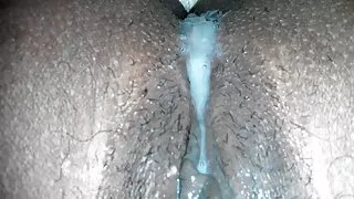 La chatte épaisse de la chic étudiante SAKURA video sexe amateur gratuit ANNA se fait doigter