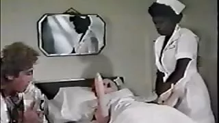 Incroyable fille aux cheveux noirs avec un corps incroyable videoxamateur se fait pilonner