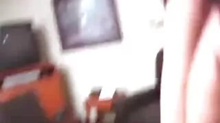 Une brune coquine fait une pipe à une BBC et se video sexe amateur gratuit fait baiser en missionnaire