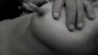 Hot babe Anissa Kate dans une scène de sexe oral passionnante dans un femme mature video amateur trio