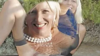Fille tatouée effrontée Alessa Savage se fait film amateur gratuit baiser dur