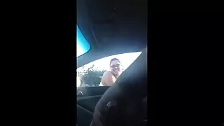 Fille à poitrine plate en kimono Yui Oba se masturbe la bite debout sur videos amateur gratuites les genoux