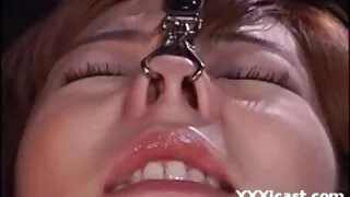 la fille asiatique vidéo amateur gratuite aux gros seins yui hatano ouvre sa chatte pour une baise musclée