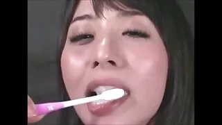 Pot film porno français amateurs de sexe aux cheveux noirs attrayant en colère dans un étang perdu