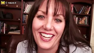 La salope déchirée Eva film porno francais amateur gratuit se fait baiser par un étalon noir en chaleur