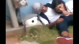 une milf brune garce aux seins gigantesques chevauche la video amateur porno gratuit saucisse personnelle d'un mec blanc dans le style cowgirl
